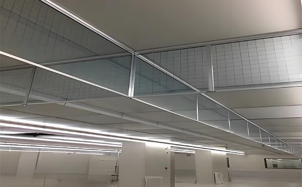 兰州新区玻璃挡烟垂壁