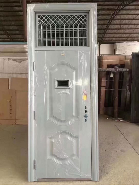 兰州新区学校教室门