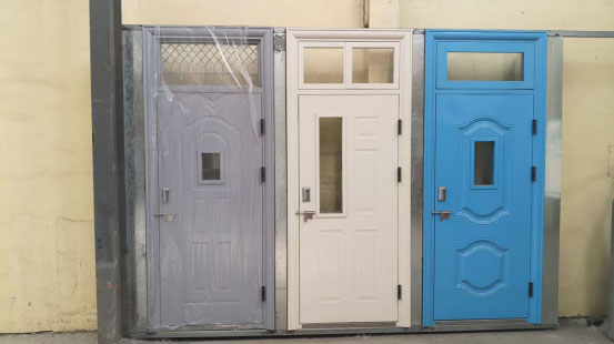 兰州新区学校教室门