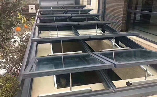 某轨道交通车辆维修车间兰州新区排烟窗应用