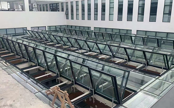 百安科技有限公司近期兰州新区排烟窗项目案例分享