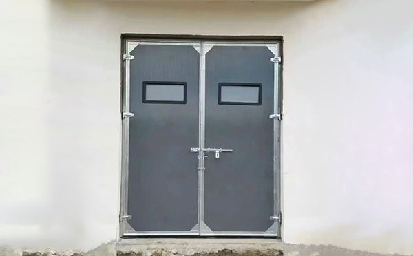 兰州新区工业门在高温作业区域的运行表现